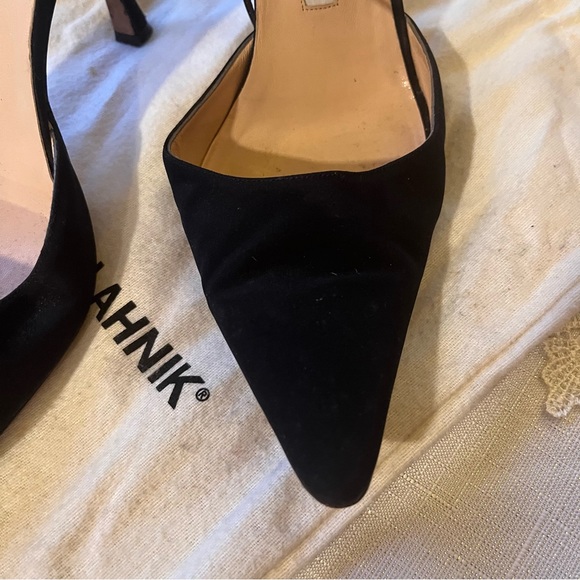 Manolo Blahnik Authentic Black Velvet Heels, Ankle Ties | Size 39.5 US size 9.5 - Picture 12 of 16